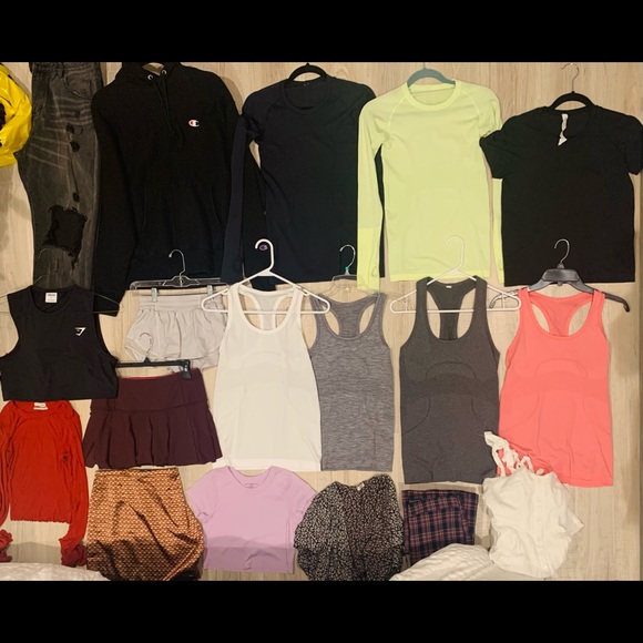 18 name brand item (9 trendy lulu) bundle deal —-> pls send offers!